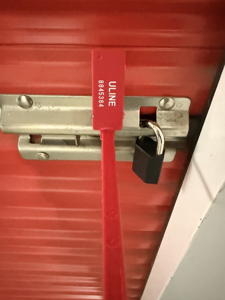 Montreal Mini-Storage - Dollard  auction IB-3099