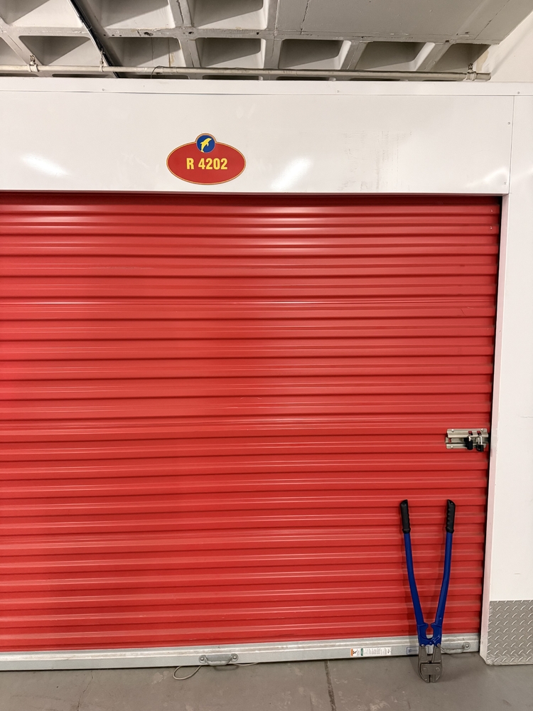 Montreal Mini-Storage - Dollard  auction IB-3099 60