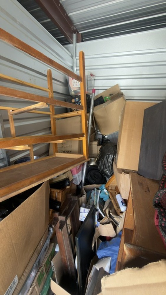 Sto n Go North Bay  auction IB-2415 10