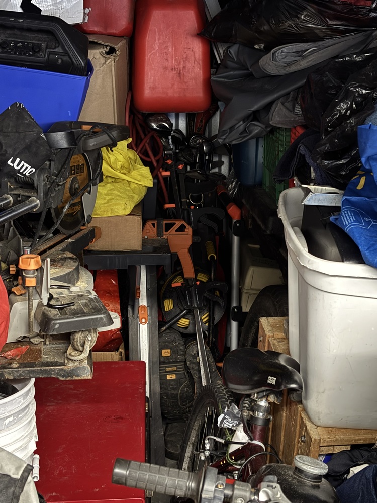 2750 - StorageMart Morrow Rd. Barrie  auction IB-3006