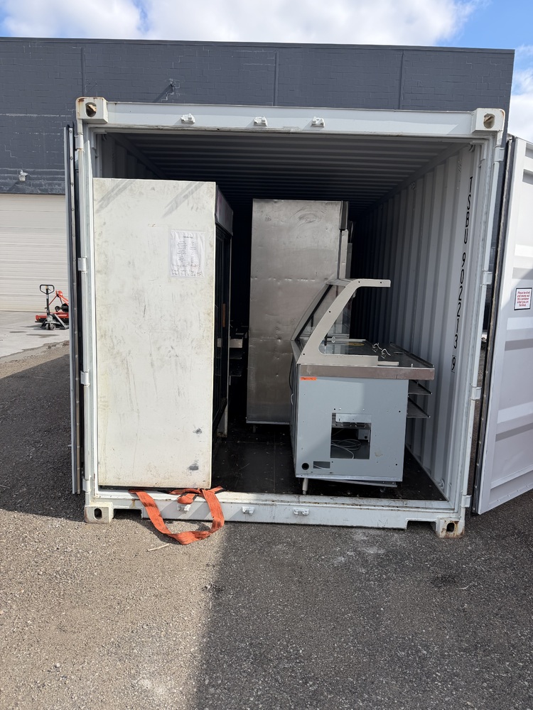 The Storage Box - Windsor  auction IB-8052 20