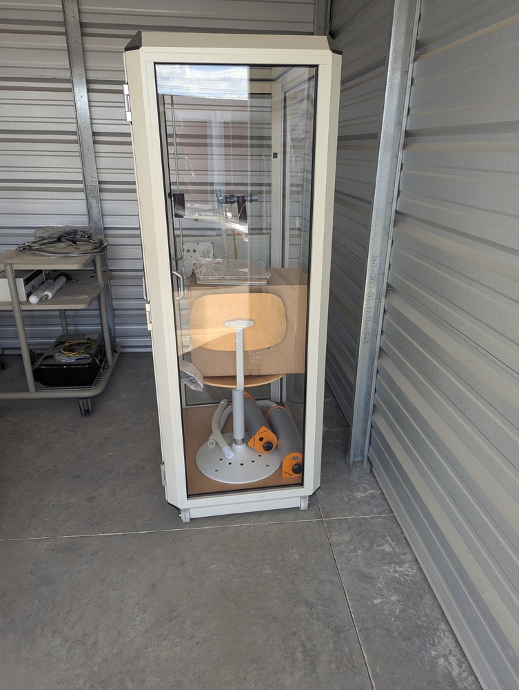 2551 - StorageMart Deerfoot Trail & Yankee Valley  auction IB-5289 40