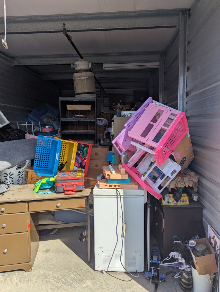 2551 - StorageMart Deerfoot Trail & Yankee Valley  auction IB-1283 20
