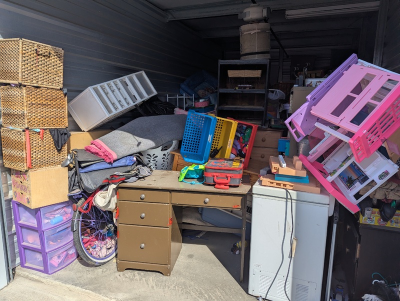 2551 - StorageMart Deerfoot Trail & Yankee Valley  auction IB-1283 30