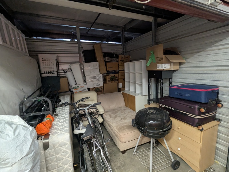 2551 - StorageMart Deerfoot Trail & Yankee Valley  auction IB-4760 10