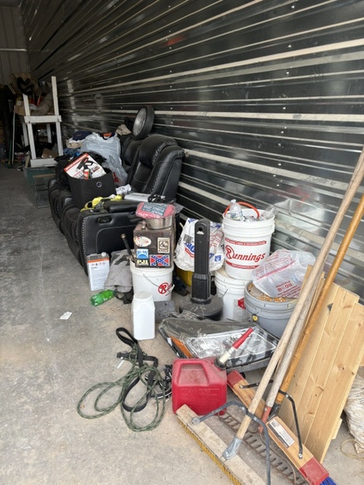 Bradley Storage  auction IB-9230 30