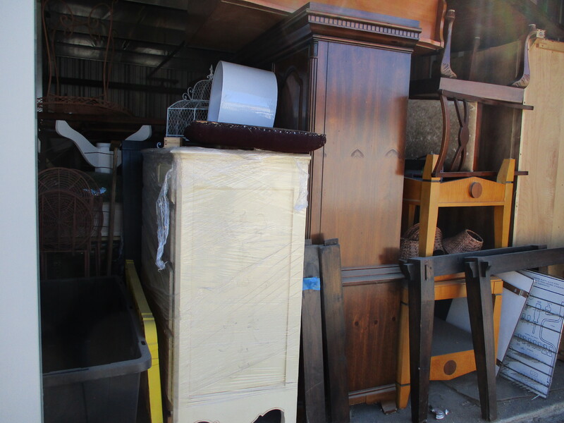 3201 -StorageMart  Hwy 11 & Clarence Ave S   auction IB-2510 10