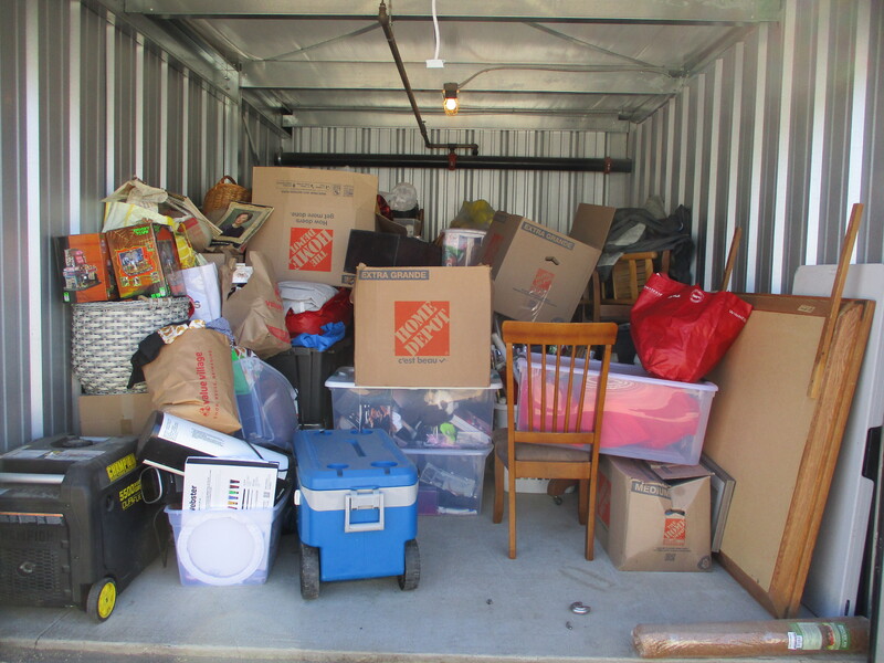 3201 -StorageMart  Hwy 11 & Clarence Ave S   auction IB-1474