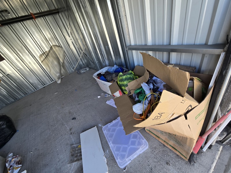 3304 - StorageMart 40th Street  auction IB-4047 20