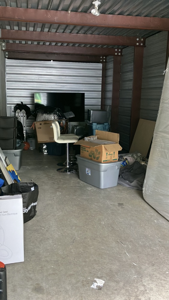 Advanced Self Storage  - North Vancouver  auction IB-4796 40
