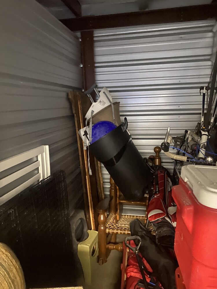 2771 -StorageMart  Wonderland Road North  auction IB-6448 60