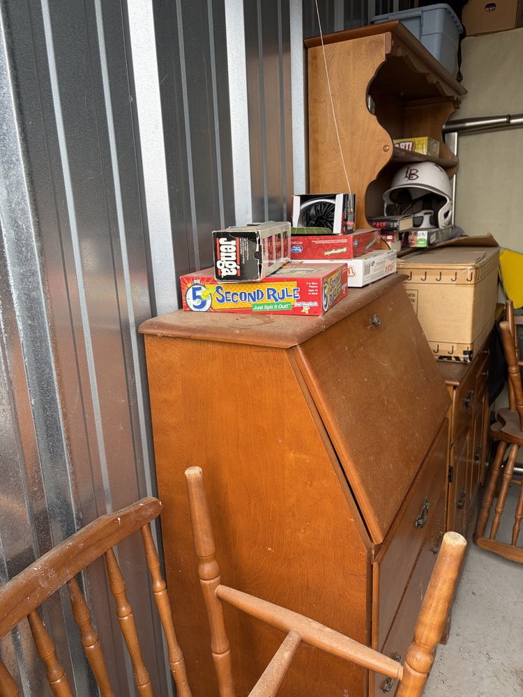 3004 - StorageMart St Thomas  auction IB-2510 60