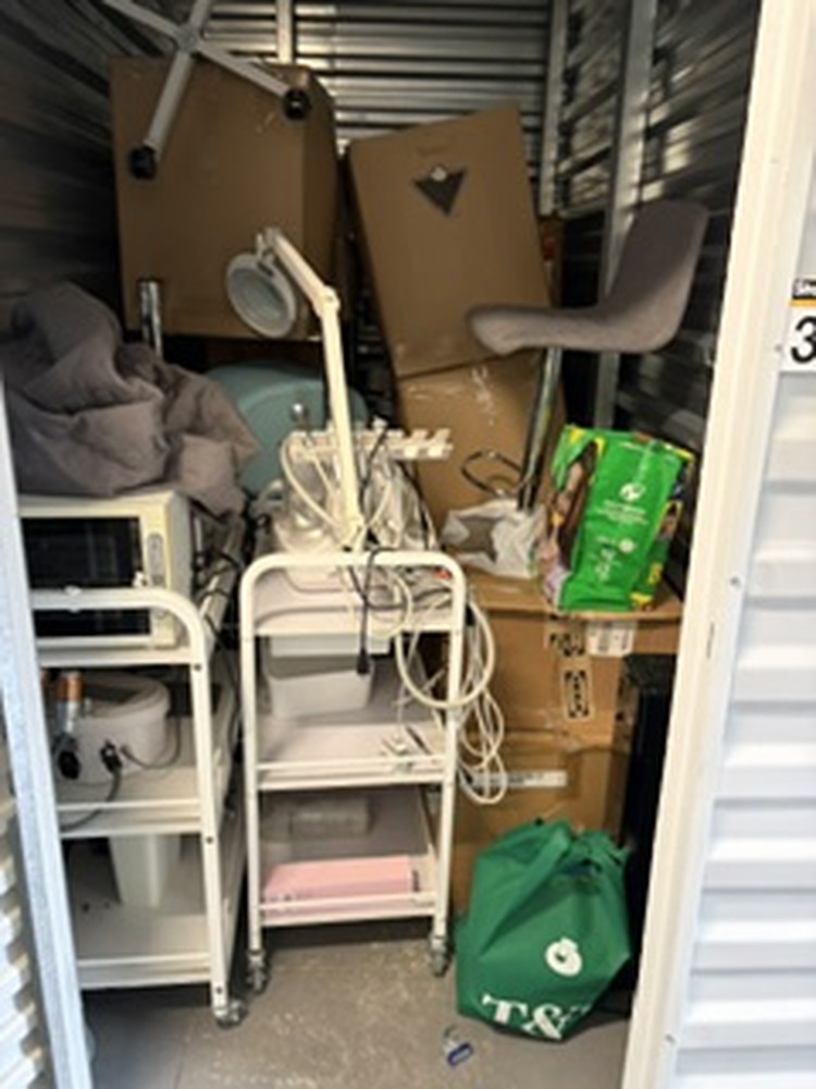 3001 - StorageMart Commissioners Rd W  auction IB-8346