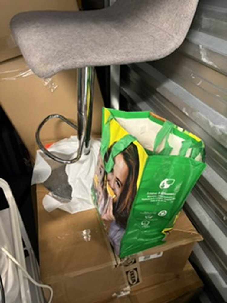 3001 - StorageMart Commissioners Rd W  auction IB-8346 50
