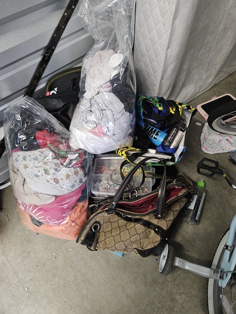 2772 - StorageMart Wharncliffe Rd S  auction IB-9808 60