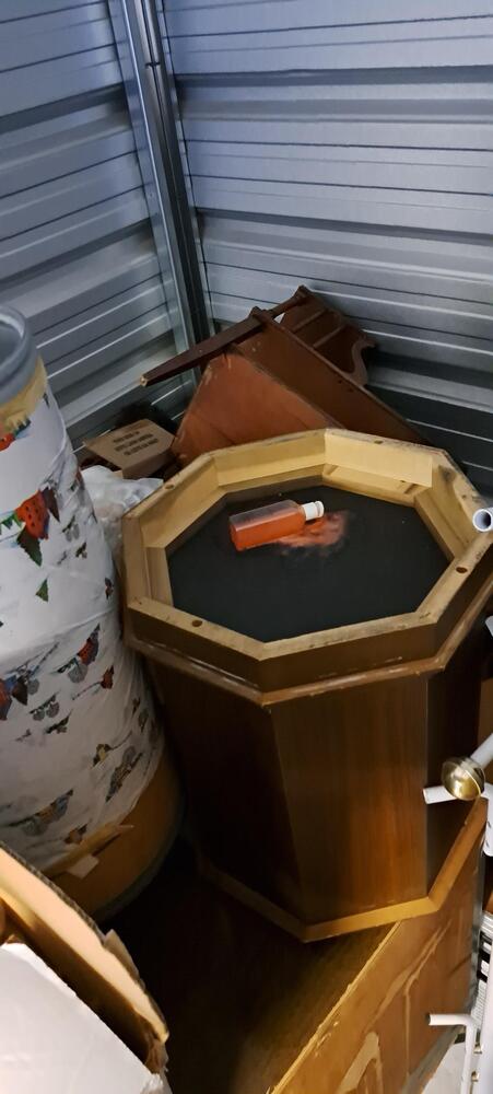 3008 - StorageMart Kipling  auction IB-3695 10