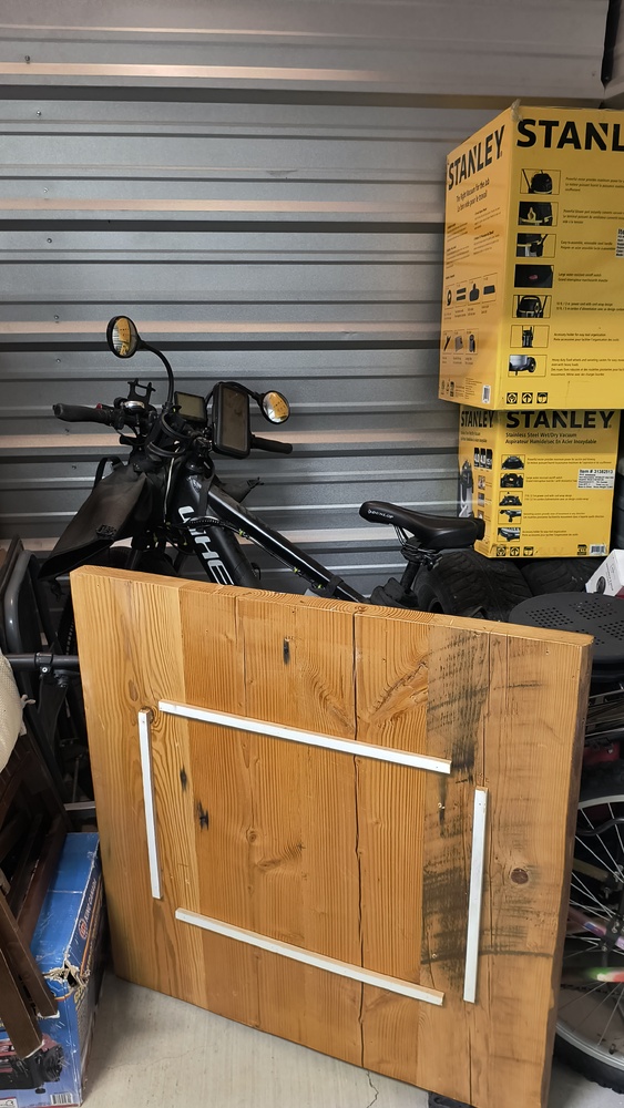 3303 -StorageMart  2nd Ave South  auction IB-2963 10