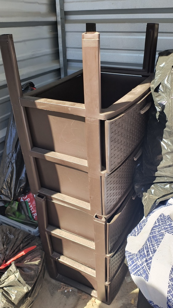 3303 -StorageMart  2nd Ave South  auction IB-9837