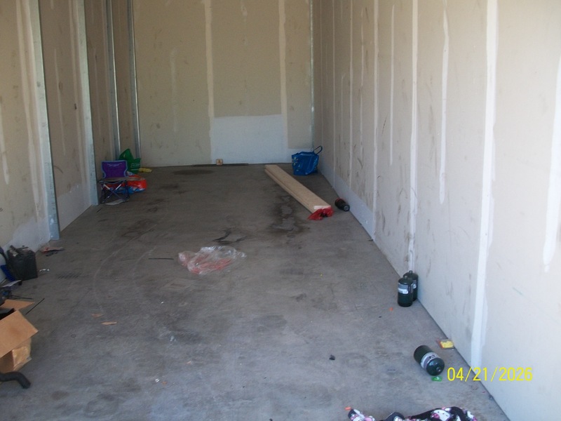 3203 - StorageMart Ring Rd & Mc Donald    auction IB-8395 10