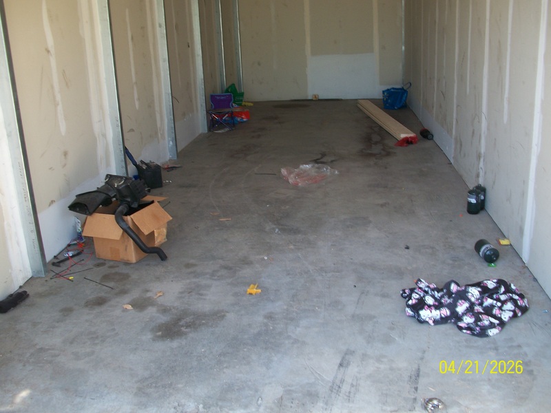 3203 - StorageMart Ring Rd & Mc Donald    auction IB-8395 20