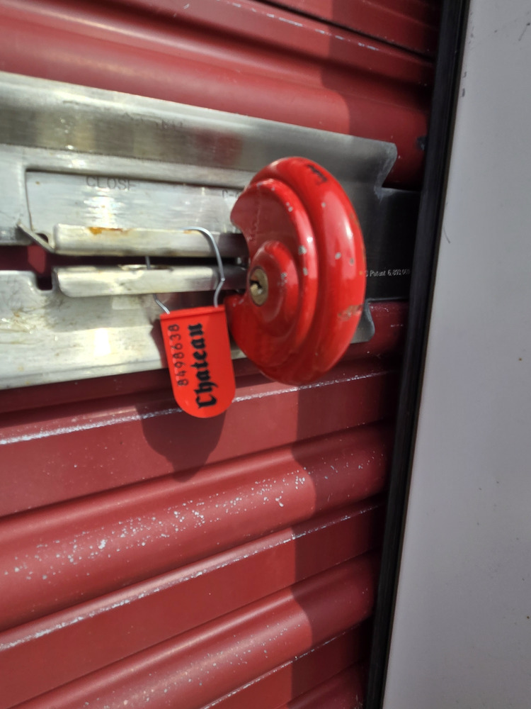1-800-Self-Storage.com of Grand Blanc  auction IB-7443 20