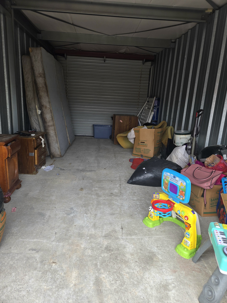 1-800-Self-Storage.com of Grand Blanc  auction IB-6922 20