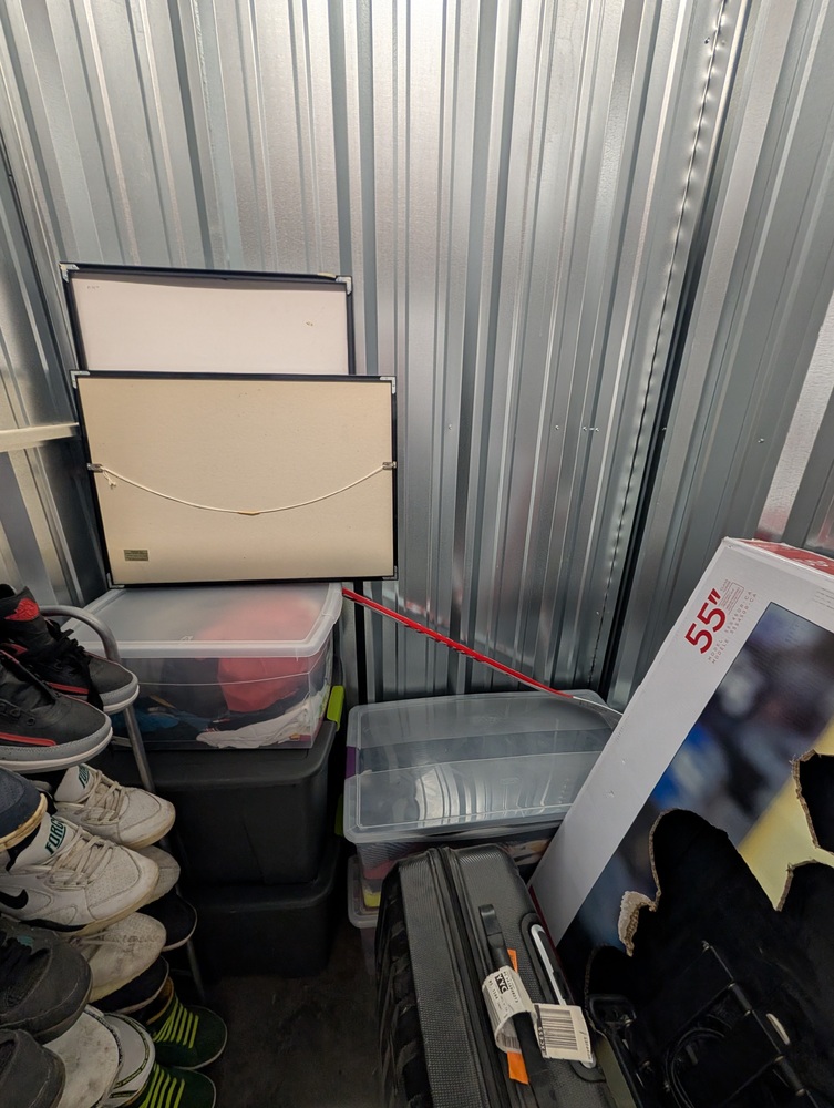 2570 - StorageMart  Westside Dr W  auction IB-4887 30