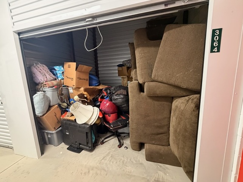 1-800-Self-Storage.com of  Melvindale, Michigan  auction IB-9984 10