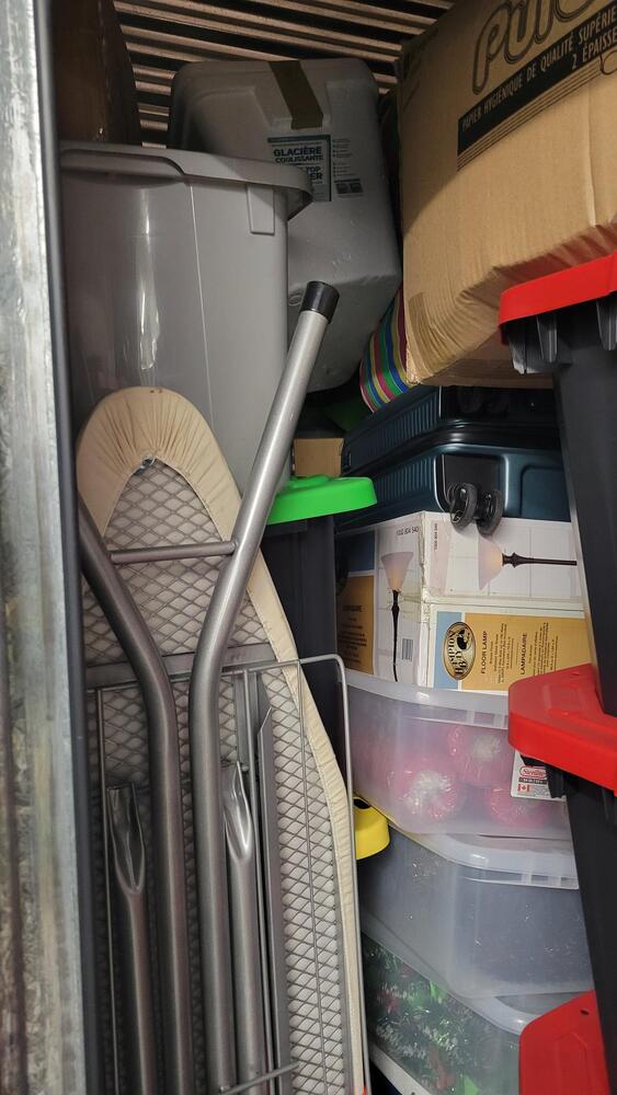 3021 - StorageMart OConnor Drive Toronto  auction IB-3921 20