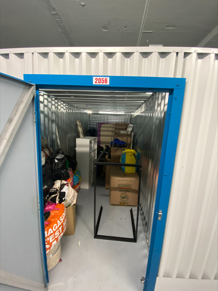 Montreal Mini-Storage - Metro  auction IB-1419