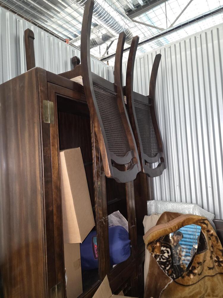 3401 - StorageMart SE Marine Dr & Knight St  auction IB-9841