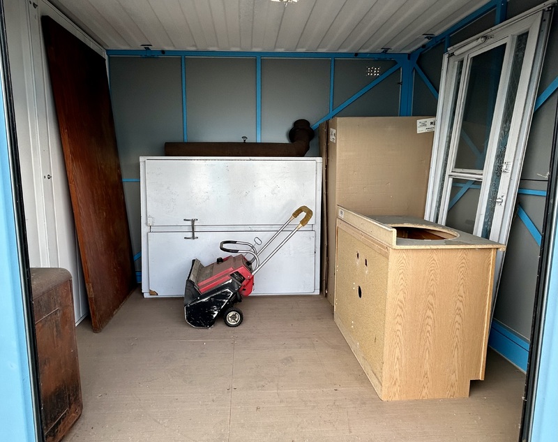 Elite Self Storage South Edmonton  auction IB-7438