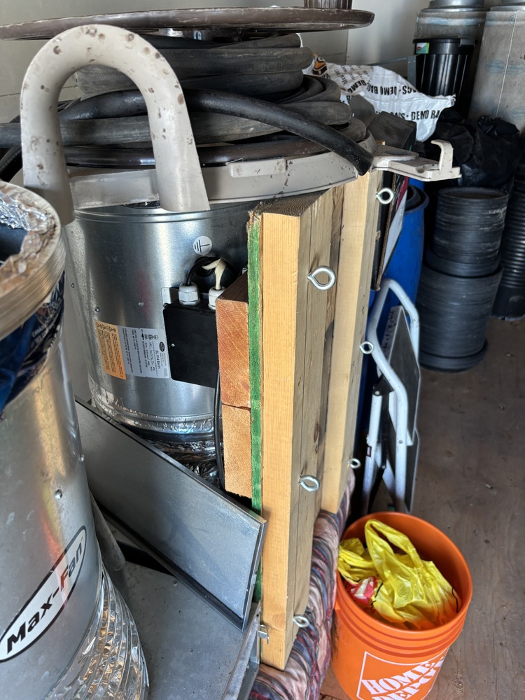 Parksville Qualicum Self Storage  auction IB-6323 60
