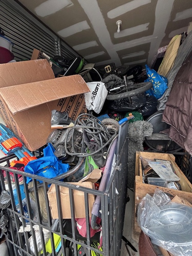 3034 - StorageMart Oshawa  auction IB-6113 60