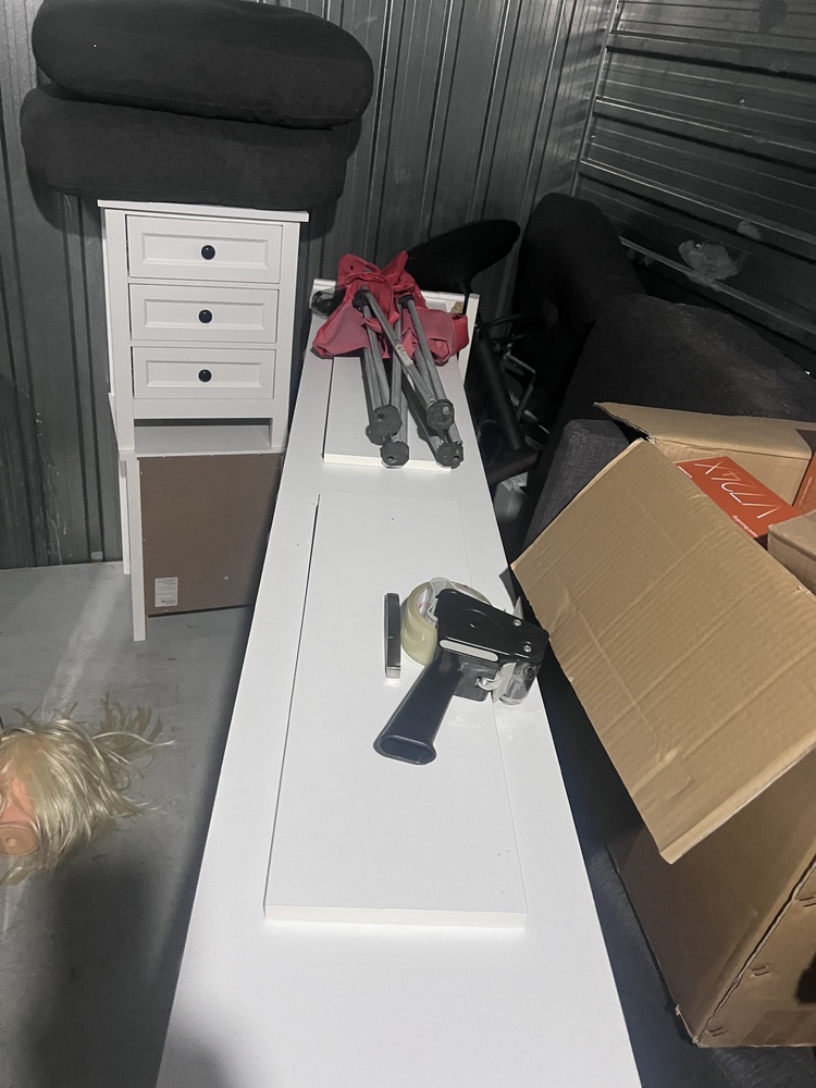 3106 - StorageMart St-Hubert  auction IB-9118 40