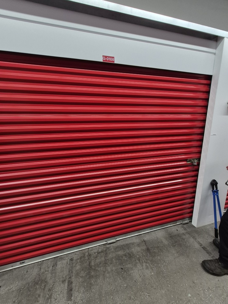 XYZ Storage - Laird  auction IB-9161 60