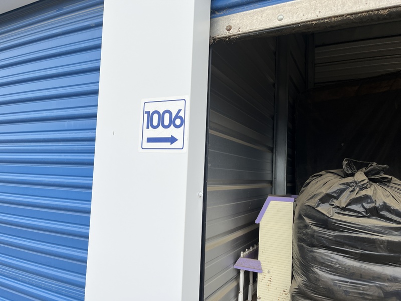 Main Yard  auction IB-1010