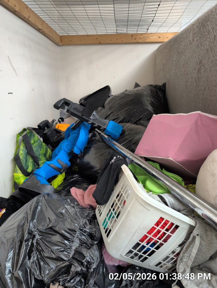 Storage of Barton St  auction IB-9602 10
