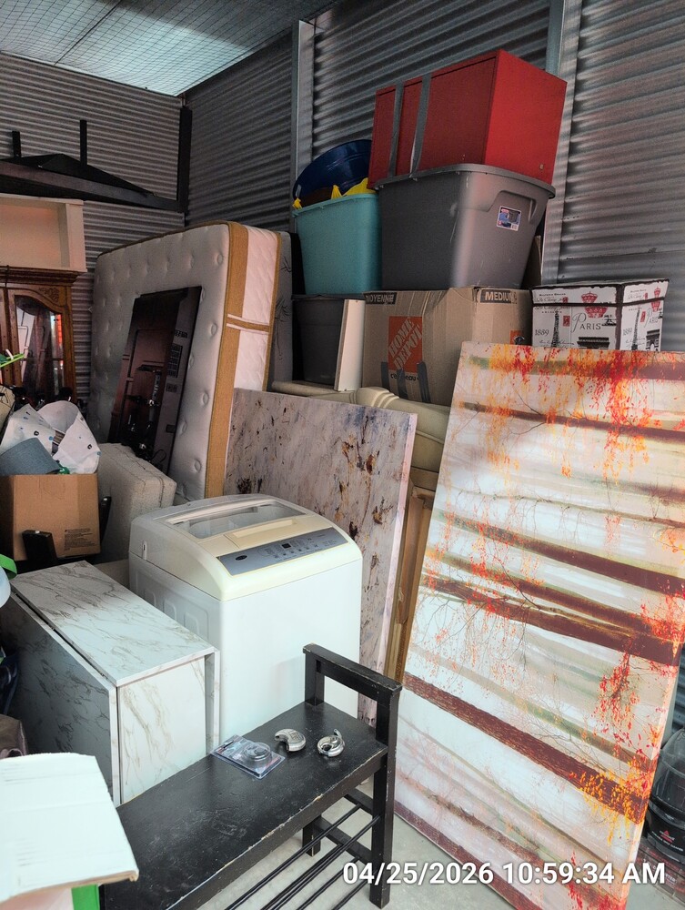 Storage of Stoney Creek  auction IB-6221 40