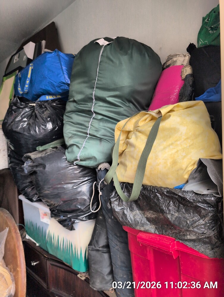 Storage of Stoney Creek  auction IB-2342 10