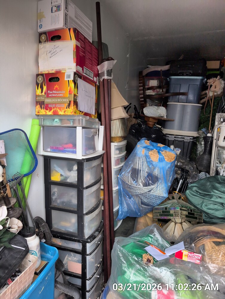 Storage of Stoney Creek  auction IB-2342 30