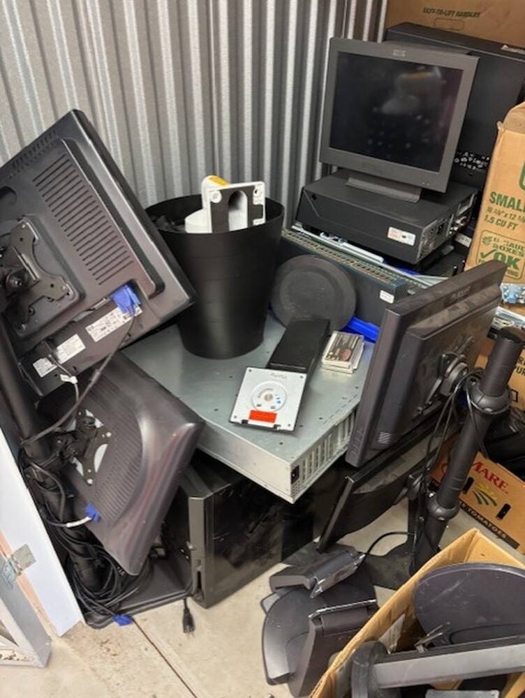 3026 - StorageMart Burlington  auction IB-4917 40