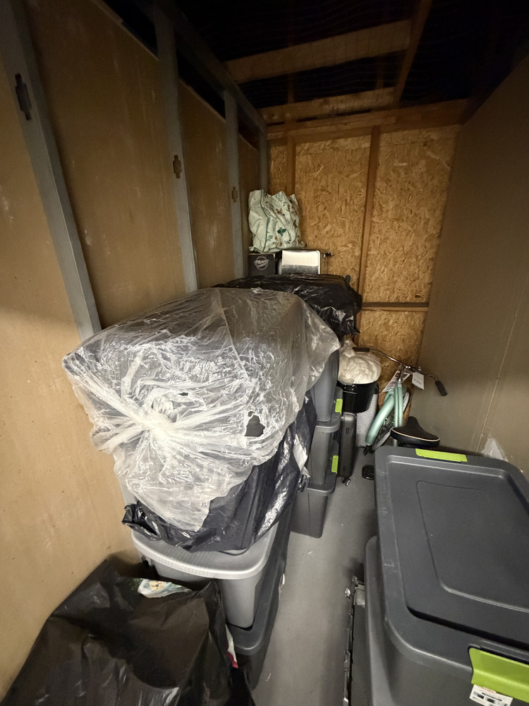 Public Storage P0019 -Nashua Dr  auction IB-9569 70