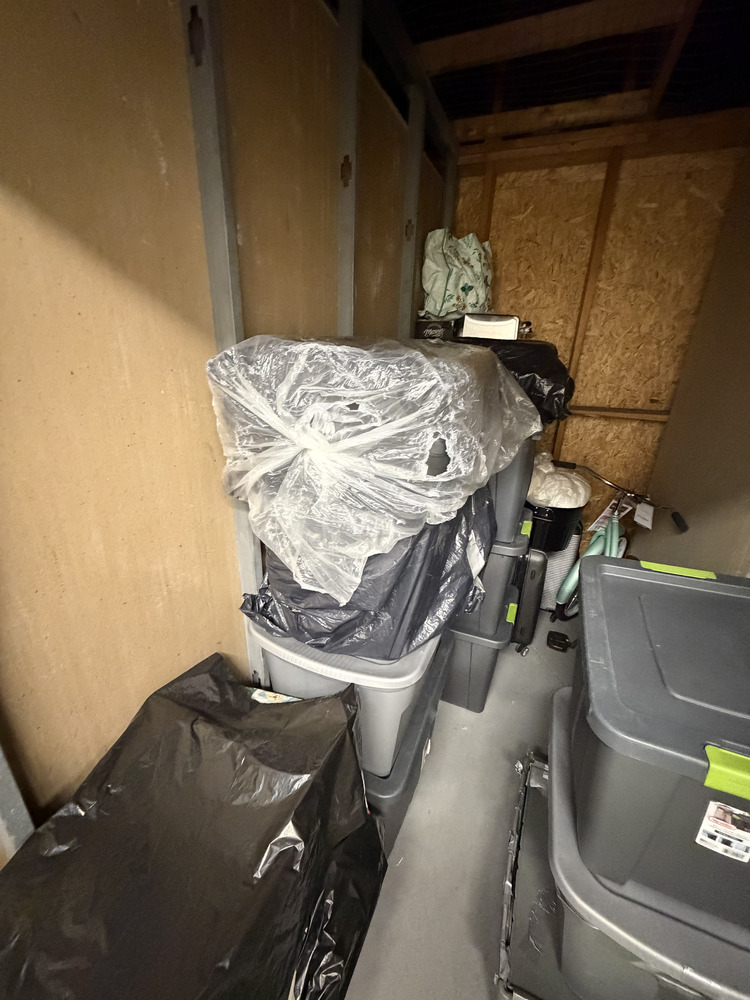 Public Storage P0019 -Nashua Dr  auction IB-9569 110