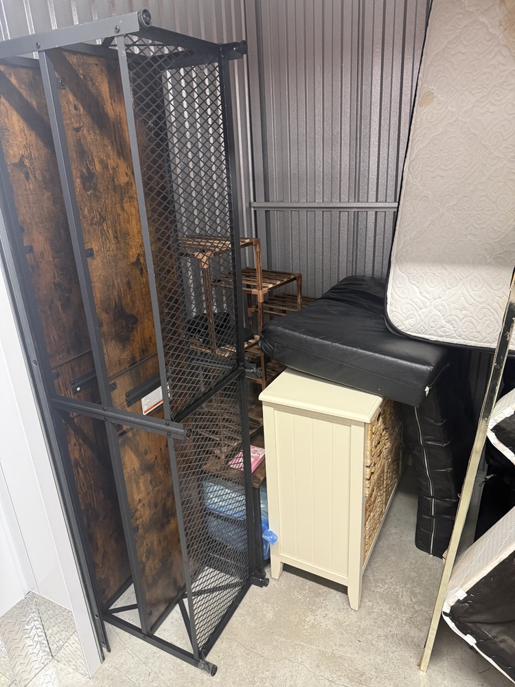 3019 - StorageMart 345 Danforth Road  auction IB-7613