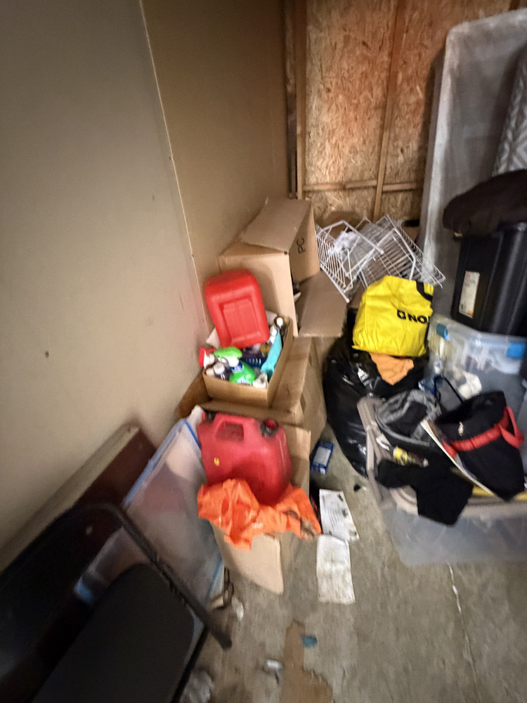 Public Storage P0019 -Nashua Dr  auction IB-7536 70