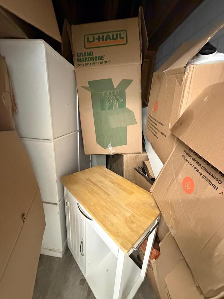 Public Storage P0019 -Nashua Dr  auction IB-3958 60
