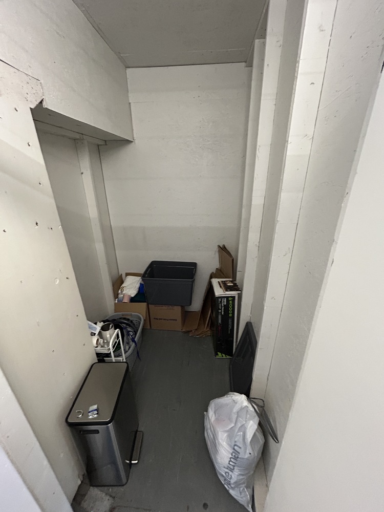 Storguard - Yaletown Mini Storage  auction IB-6481