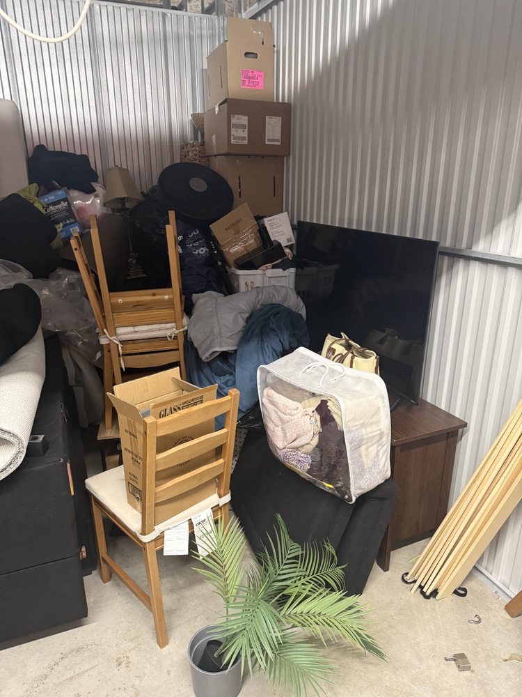 3019 - StorageMart 345 Danforth Road  auction IB-8974 10