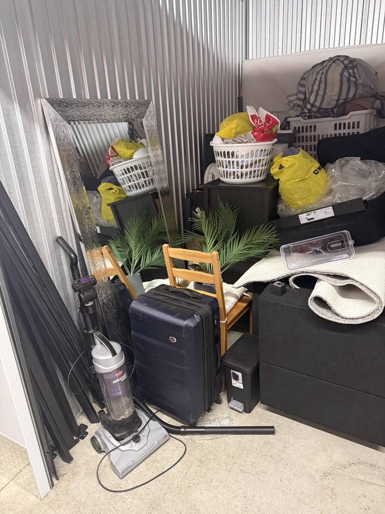 3019 - StorageMart 345 Danforth Road  auction IB-8974 20